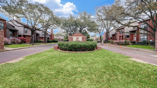 Houston 2-story, 1-bed 7447 Cambridge Street 31-idx