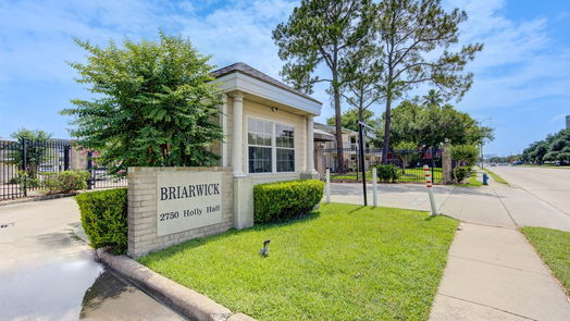 Houston 1-story, 2-bed 2750 Holly Hall Street 1712-idx