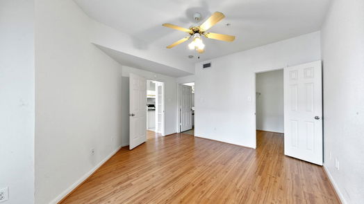 Houston 1-story, 1-bed 1330 Old Spanish Trail 8304-idx