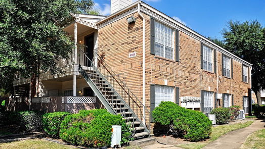 Houston 1-story, 2-bed 2626 Holly Hall Street 606-idx