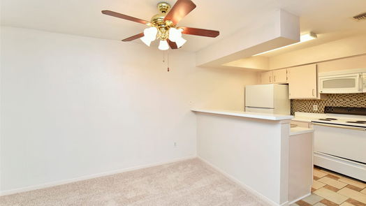 Houston 1-story, 2-bed 2626 Holly Hall Street 606-idx