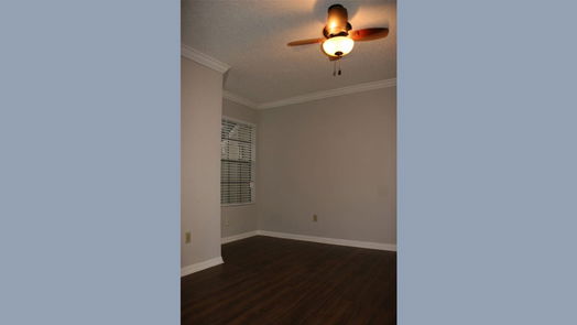 Houston 1-story, 1-bed 2750 Holly Hall Street 601-idx