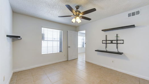 Houston 1-story, 2-bed 2750 Holly Hall Street 1712-idx