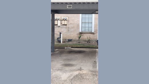 Houston 1-story, 1-bed 2750 Holly Hall Street 702-idx