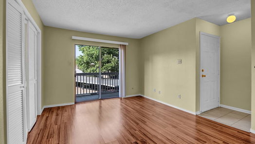 Houston 1-story, 2-bed 2750 Holly Hall Street 1017-idx