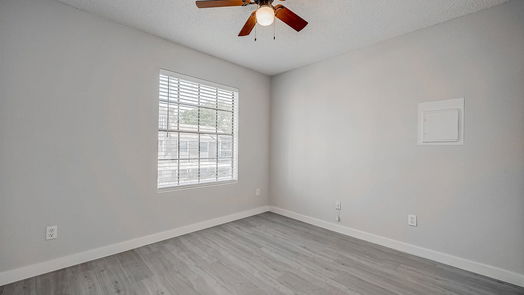 Houston 1-story, 2-bed 2750 Holly Hall Street 1207-idx