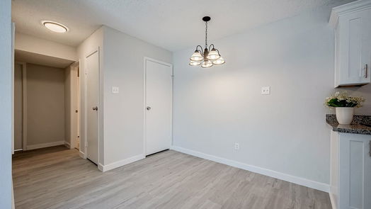 Houston 1-story, 2-bed 2750 Holly Hall Street 1207-idx