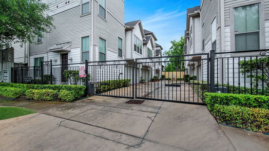 Houston 3-story, 3-bed 2322 Naomi Street-idx