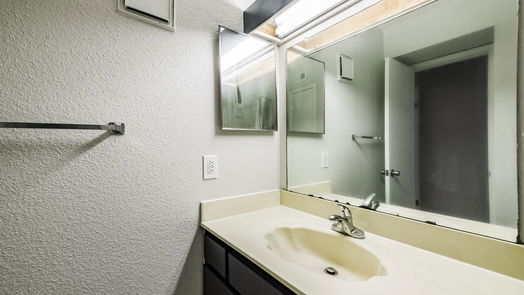 Houston null-story, 2-bed 2121 Hepburn Street 817-idx
