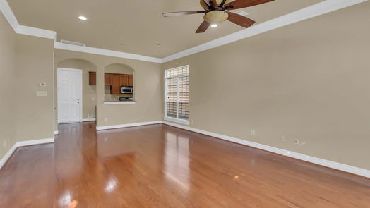 Houston 3-story, 3-bed 9006 Lakes At 610 Drive-idx