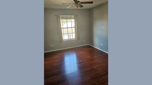 Houston 1-story, 2-bed 2750 Holly Hall Street 1015-idx