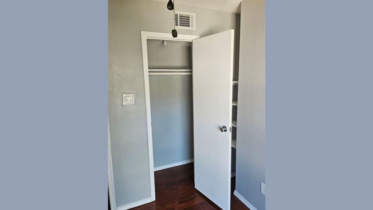 Houston null-story, 2-bed 2750 Holly Hall Street 1015-idx