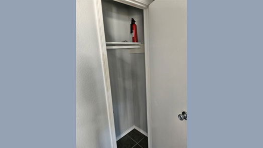Houston null-story, 2-bed 2750 Holly Hall Street 1015-idx
