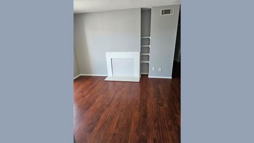 Houston 1-story, 2-bed 2750 Holly Hall Street 1015-idx