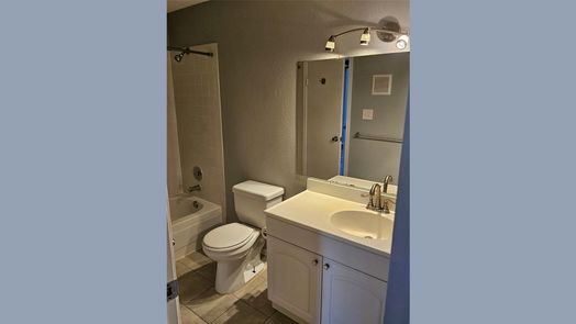 Houston null-story, 2-bed 2750 Holly Hall Street 1015-idx