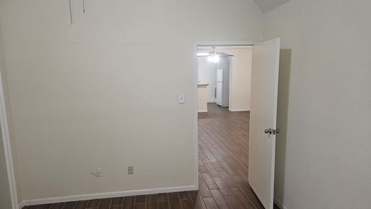 Houston 1-story, 2-bed 2425 Holly Hall Street A6-idx