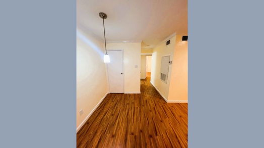 Houston 1-story, 1-bed 2750 Holly Hall Street 1612-idx