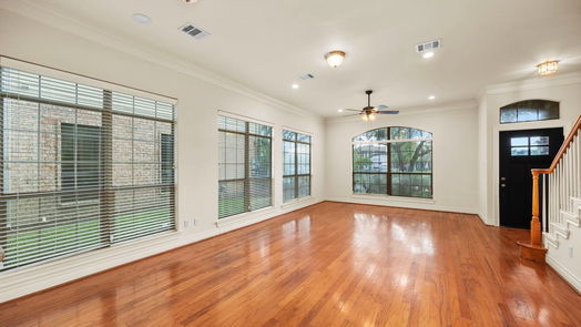 Houston 3-story, 3-bed 9030 Lakes At 610 Drive-idx