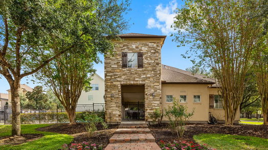 Houston 3-story, 3-bed 9030 Lakes At 610 Drive-idx