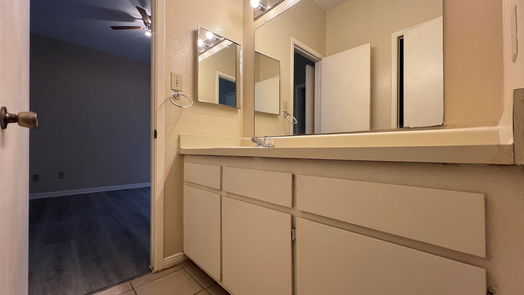 Houston null-story, 2-bed 2626 Holly Hall Street 709-idx