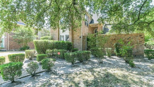 Houston 2-story, 4-bed 13 Hickory Shadows Drive-idx