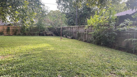 Houston 1-story, 3-bed 8745 Fairbend Street-idx