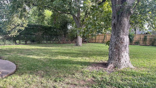Houston 1-story, 3-bed 8745 Fairbend Street-idx