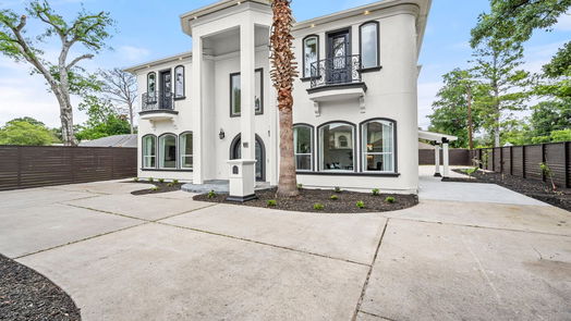 Houston 2-story, 5-bed 9760 Westview Drive-idx