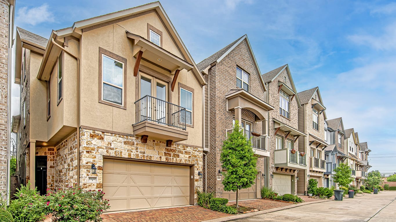 Houston 3-story, 3-bed 8420 Oak Leaf Point Drive-idx