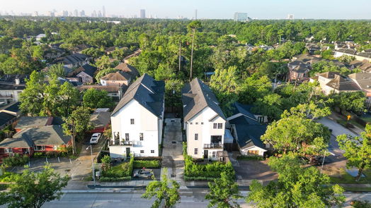 Houston 3-story, 3-bed 7407 Westview Drive B-idx