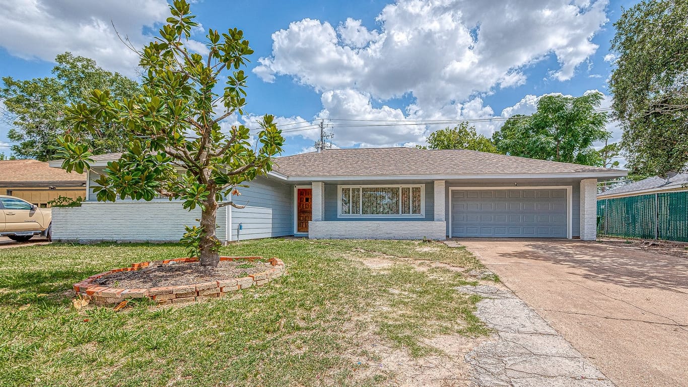 Houston 1-story, 3-bed 7949 Longridge Drive-idx