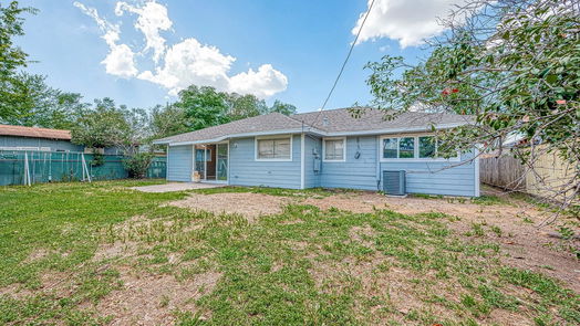 Houston 1-story, 3-bed 7949 Longridge Drive-idx