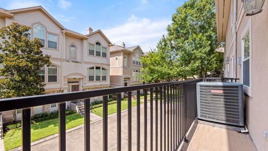 Houston 3-story, 3-bed 1721 French Village Drive-idx