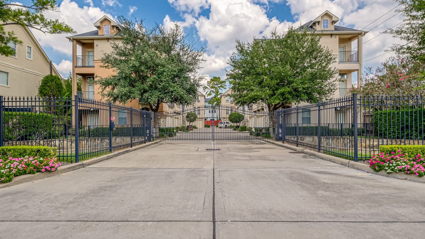 Houston 3-story, 3-bed 1313 Bobbitt Place Lane-idx