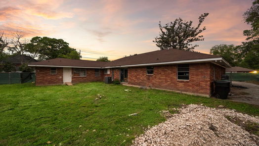 Houston 1-story, 4-bed 7819 Edgeway Drive-idx