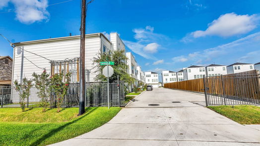 Houston 2-story, 3-bed 7711 Rainbow Close Lane-idx