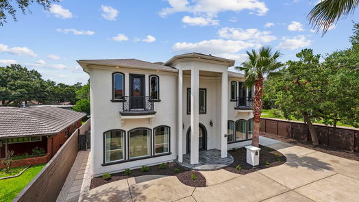 Houston 2-story, 5-bed 9760 Westview Drive-idx