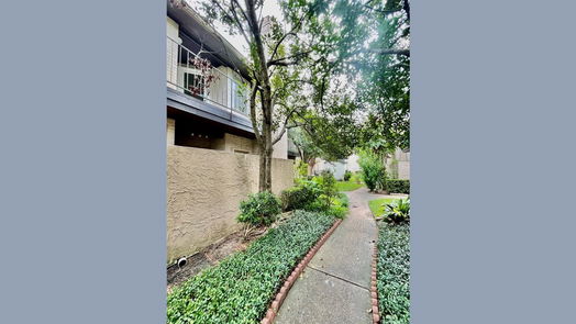 Houston null-story, 1-bed 2021 Spenwick Drive 722-idx