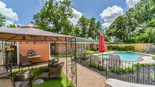 Houston 1-story, 3-bed 9910 Pine Lake Drive-idx