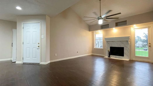 Houston 1-story, 2-bed 2011 Spenwick Drive 520-idx