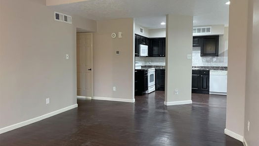 Houston 1-story, 2-bed 2011 Spenwick Drive 520-idx