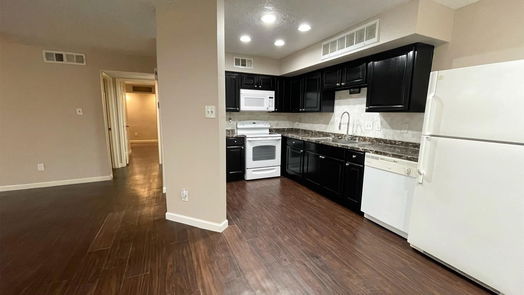 Houston 1-story, 2-bed 2011 Spenwick Drive 520-idx