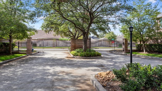 Houston 1-story, 3-bed 7903 S Wellington Court-idx