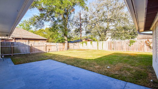 Houston null-story, 3-bed 9758 Cedardale Drive-idx