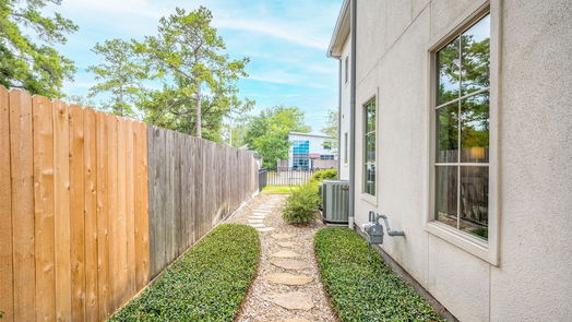 Houston 2-story, 3-bed 7416 Shadyvilla Lane-idx