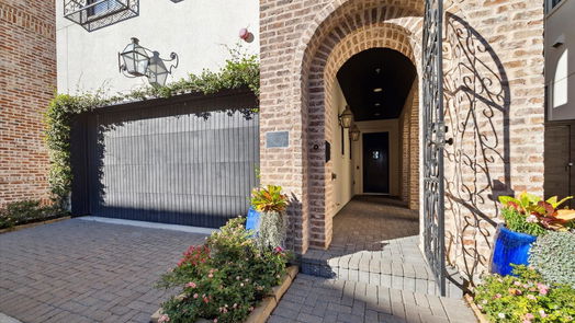 Houston 4-story, 4-bed 7526 Little Caprese Lane-idx