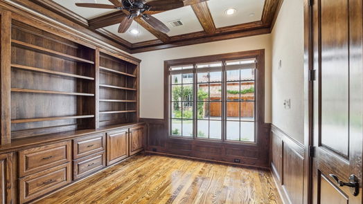Spring Valley Village 2-story, 4-bed 27 N Creekside Court-idx