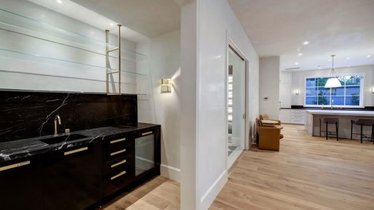 Houston 2-story, 5-bed 5633 Bayou Glen Road-idx