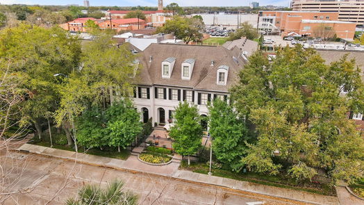 Houston 3-story, 2-bed 5132 Chevy Chase Drive-idx