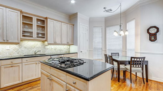 Houston 3-story, 3-bed 5206 Sagesquare Street-idx